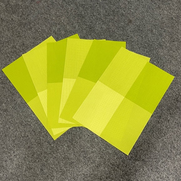 *GEFEII Deluxe PVC Woven Vinyl Non-Slip Table Mats - Picture 3 of 10